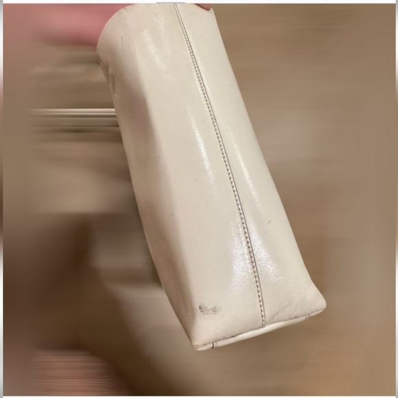 PRADA leather tote w/detachable pouch in Off white-cream color Pre-loved EUC - Picture 5 of 8